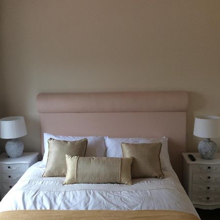 St Columbs House Bed and Breakfast Buncrana Δωμάτιο φωτογραφία